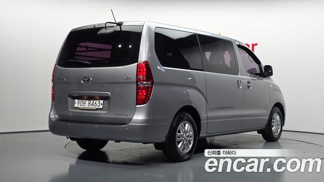 Hyundai Grand Starex 5-Seater VAN Smart 2017 — фото 2