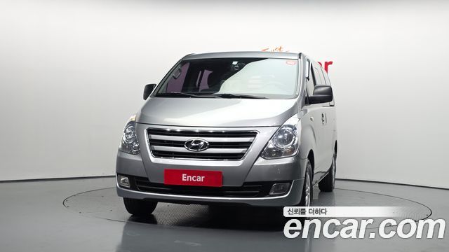 Hyundai Grand Starex 5-Seater VAN Smart 2017 — фото 3