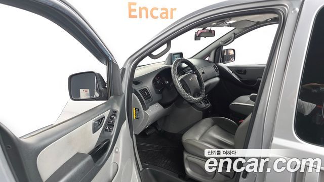 Hyundai Grand Starex 5-Seater VAN Smart 2017 — фото 10