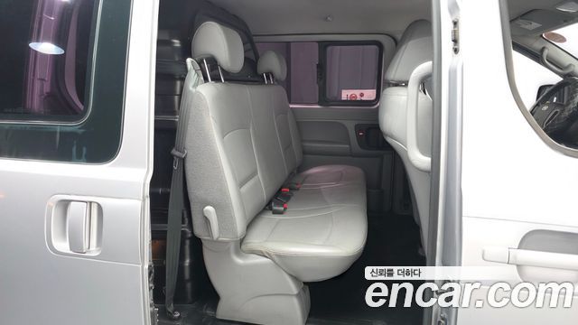 Hyundai Grand Starex 5-Seater VAN Smart 2017 — фото 12