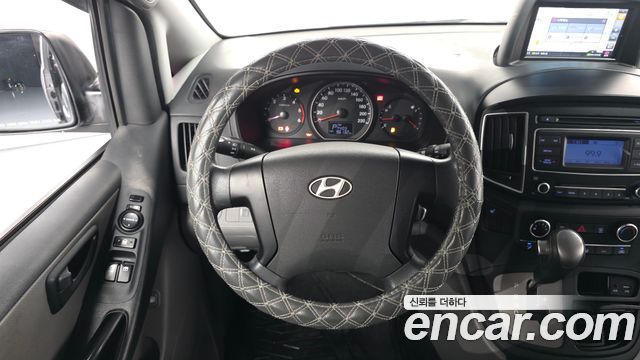 Hyundai Grand Starex 5-Seater VAN Smart 2017 — фото 13