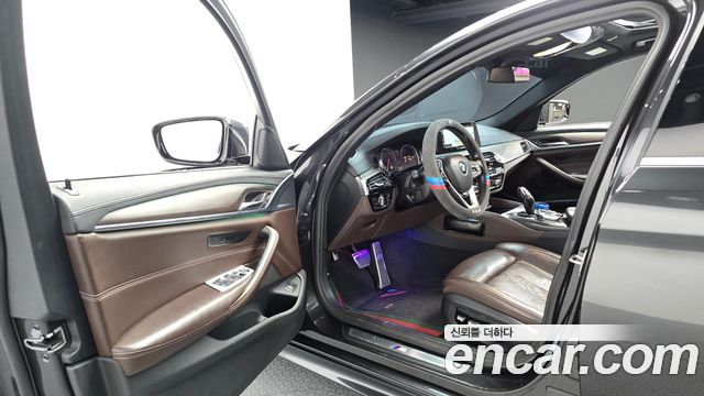 BMW 5 Series (G30) 530i xDrive M Sport Package Plus 2018 — фото 10