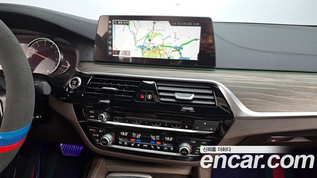 BMW 5 Series (G30) 530i xDrive M Sport Package Plus 2018 — фото 13