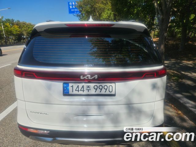 Kia Carnival (IV) Gasoline 9-Seater Signature 2023 — фото 4