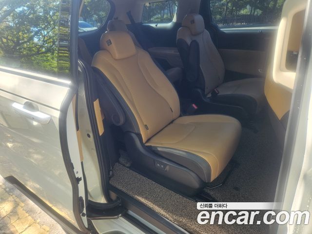 Kia Carnival (IV) Gasoline 9-Seater Signature 2023 — фото 9
