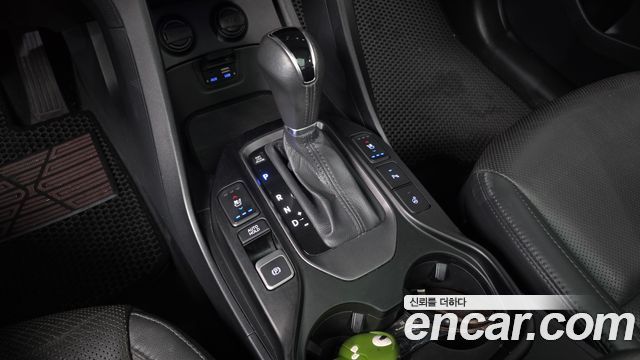 Hyundai Maxcruise Diesel(e-VGT) 2.2 2WD Exclusive Special 2015 — фото 9