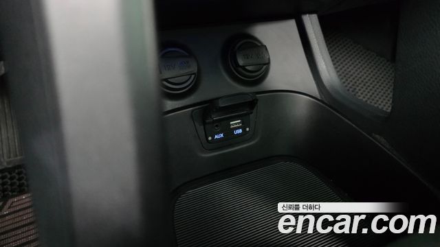 Hyundai Maxcruise Diesel(e-VGT) 2.2 2WD Exclusive Special 2015 — фото 37