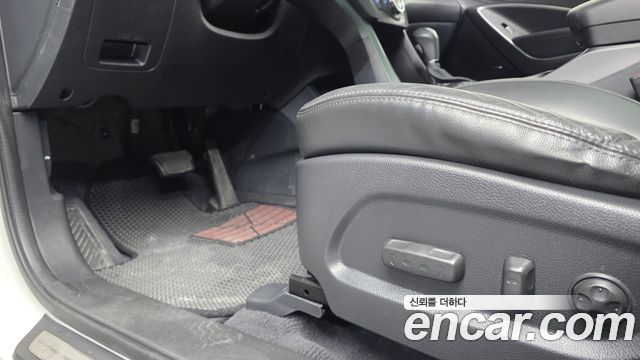 Hyundai Maxcruise Diesel(e-VGT) 2.2 2WD Exclusive Special 2015 — фото 38