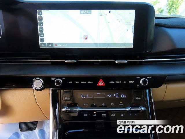Kia Carnival (IV) Gasoline 7-Seater Noblesse 2022 — фото 16