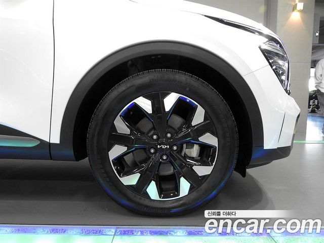 Kia Sportage (V) Gasoline 1.6 Turbo 2WD Nobleless Gravity 2023 — фото 17