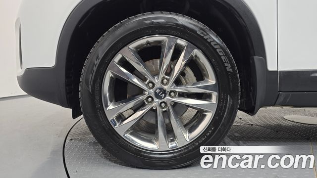 Kia Sorento R Diesel 2.0 2WD Prestige 2014 — фото 5