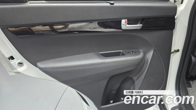 Kia Sorento R Diesel 2.0 2WD Prestige 2014 — фото 25