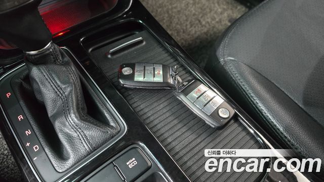 Kia Sorento R Diesel 2.0 2WD Prestige 2014 — фото 27