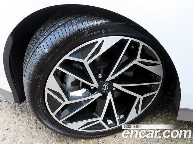 Hyundai Ioniq 6 Long Range Exclusive + 2023 — фото 24
