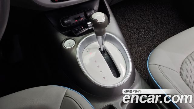 Kia Soul EV EV 2017 — фото 9