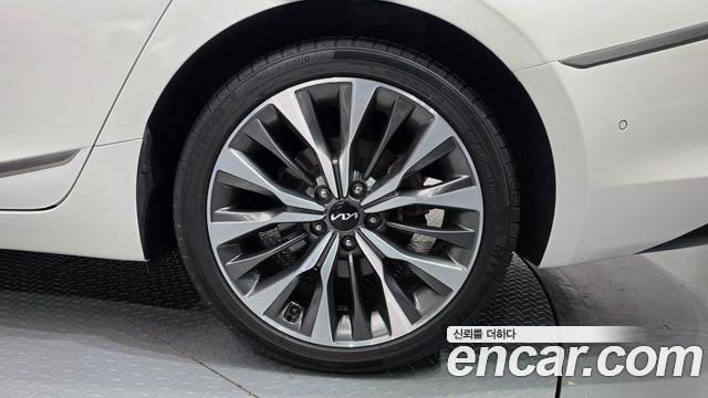 Kia K8 2.5 Gasoline 2WD Noblesse 2022 — фото 5
