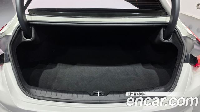 Kia K8 2.5 Gasoline 2WD Noblesse 2022 — фото 15