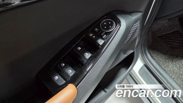 Kia Seltos Gasoline 1.6 Turbo 2WD Signature 2025 — фото 17