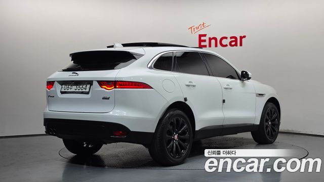 Jaguar F-PACE 20d Prestige 2018 — фото 2