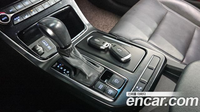 Hyundai Grandeur (IG) 3.0 LPi Dsabled Person Premium Special 2018 — фото 18