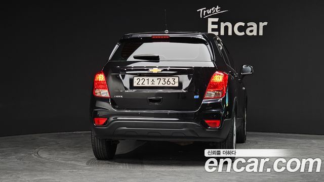 Chevrolet Trax 1.6 Diesel LS 2019 — фото 4