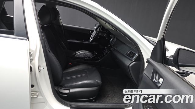 Kia K5 (II) 1.7 Diesel SX Prestige 2016 — фото 11