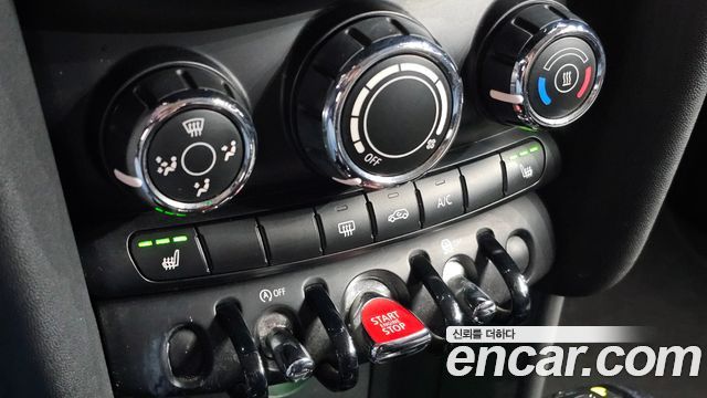 MINI Cooper D Standard 3rd 2015 — фото 16