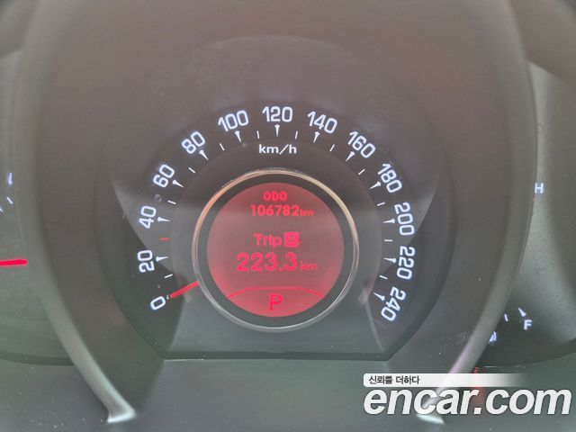 Kia Sportage R Diesel 2WD TLX High-Deluxe 2014 — фото 8