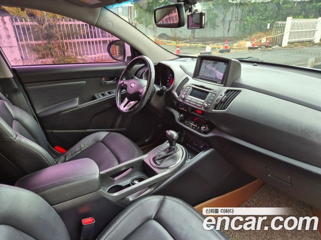 Kia Sportage R Diesel 2WD TLX High-Deluxe 2014 — фото 17