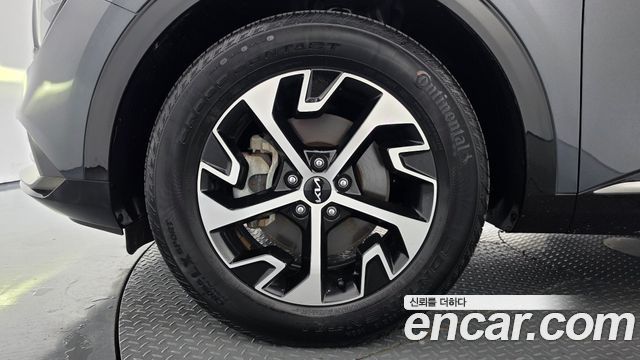 Kia Sportage Hybrid (V) Signature 4WD 2023 — фото 5