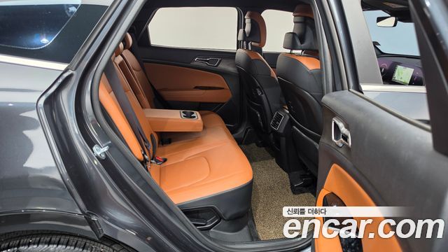 Kia Sportage Hybrid (V) Signature 4WD 2023 — фото 11