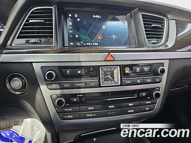 Genesis G80 3.3 GDI Luxury 2018 — фото 18