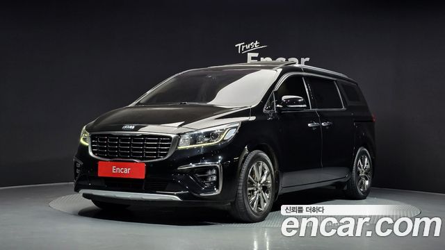 Kia Carnival 9-Seater Prstige