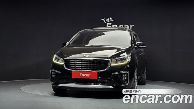 Kia Carnival 9-Seater Prstige 2020 — фото 3