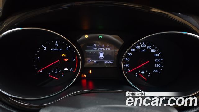 Kia Carnival 9-Seater Prstige 2020 — фото 8