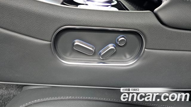 Genesis G90 (RS4) Gasoline 3.5 Turbo AWD 2022 — фото 36