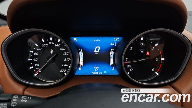 Maserati Levante 3.0 Diesel AWD GranSport 2019 — фото 8