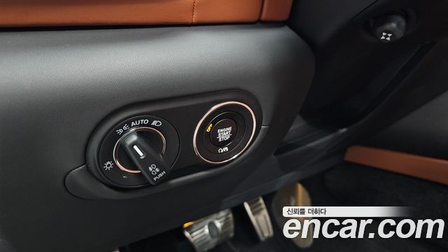 Maserati Levante 3.0 Diesel AWD GranSport 2019 — фото 14