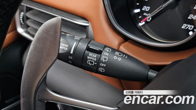 Maserati Levante 3.0 Diesel AWD GranSport 2019 — фото 15