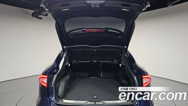 Maserati Levante 3.0 Diesel AWD GranSport 2019 — фото 32