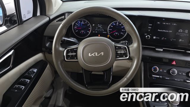 Kia Carnival (IV) Gasoline 11-Seater Prestige 2023 — фото 13