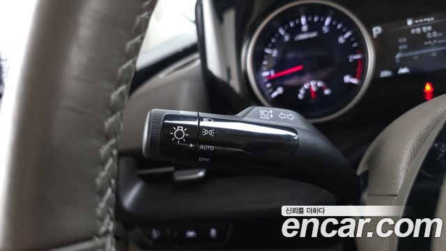 Kia Carnival (IV) Gasoline 11-Seater Prestige 2023 — фото 17