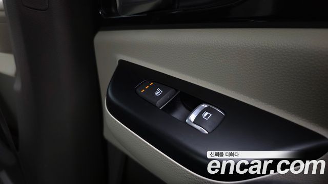 Kia Carnival (IV) Gasoline 11-Seater Prestige 2023 — фото 18