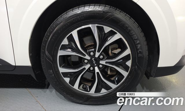 Kia Carnival (IV) Gasoline 11-Seater Prestige 2023 — фото 21