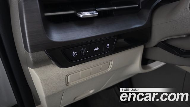 Kia Carnival (IV) Gasoline 11-Seater Prestige 2023 — фото 29