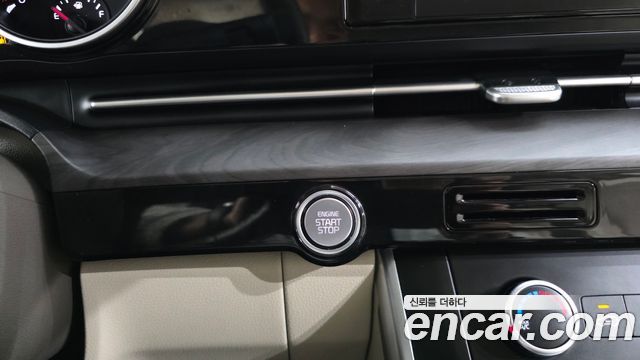 Kia Carnival (IV) Gasoline 11-Seater Prestige 2023 — фото 30