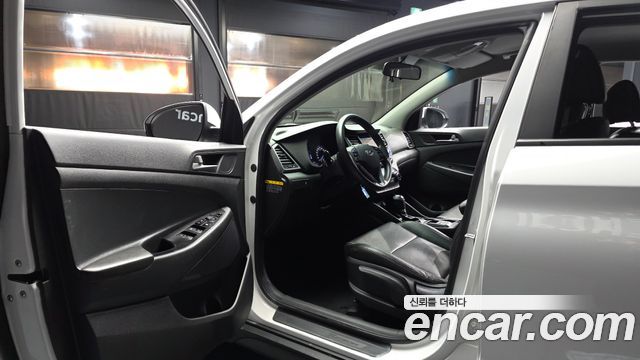 Hyundai Tucson Diesel 1.7 2WD Style 2018 — фото 10