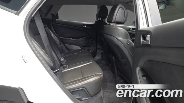 Hyundai Tucson Diesel 1.7 2WD Style 2018 — фото 12