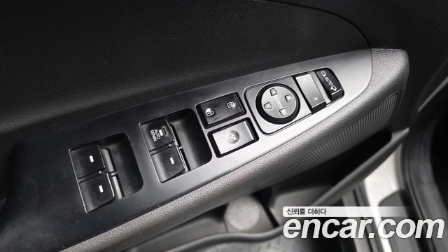 Hyundai Tucson Diesel 1.7 2WD Style 2018 — фото 15