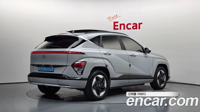 Hyundai Kona Electric (SX2) Long Range Premium 2024 — фото 2